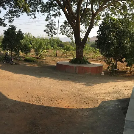 Green Living Farmhouse & Villa Near Trimbakeshwar Temple-3
